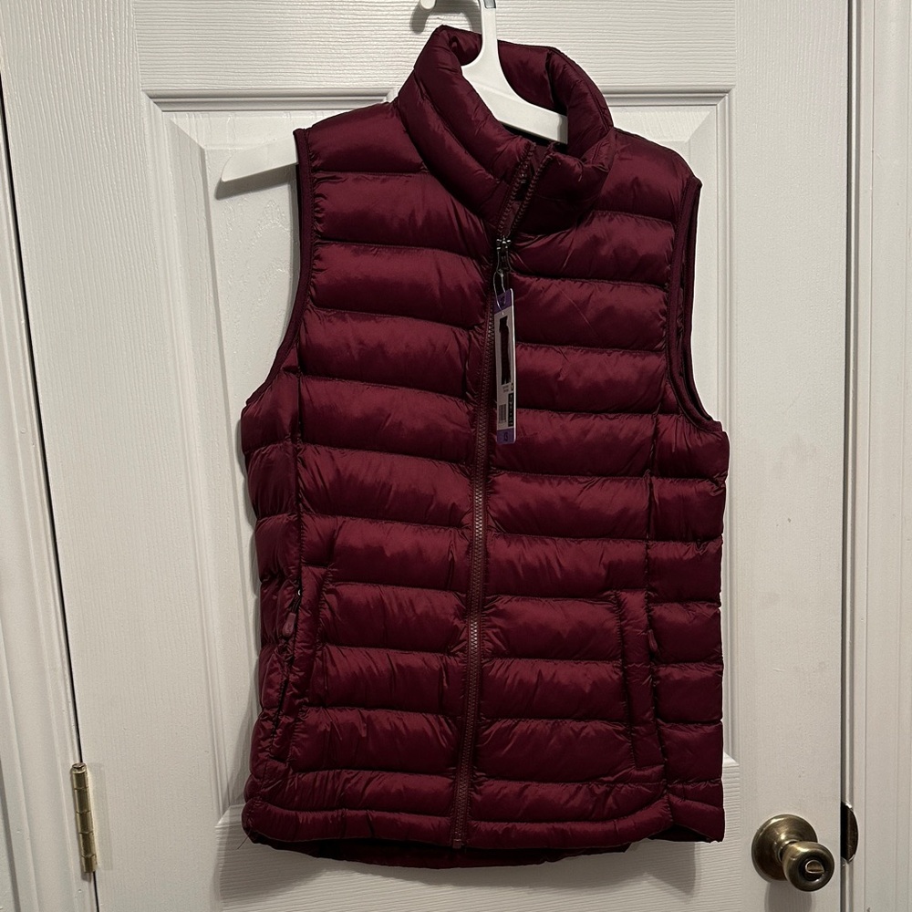 32 Degrees Maroon Quilted Vest